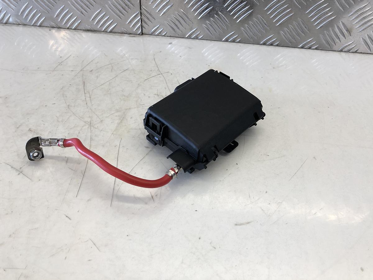 VW Golf 4 1J Variant Sicherungskasten Batterie Sicherungsträger