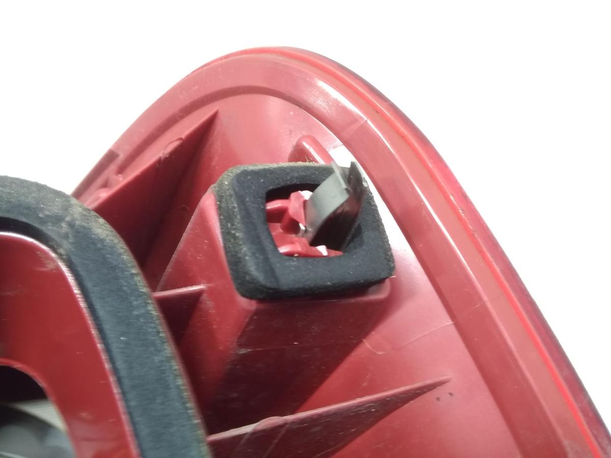 VW Passat 3C Variant original R&uuml;ckleuchte Heckleuchte links au&szlig;en LED BJ2007