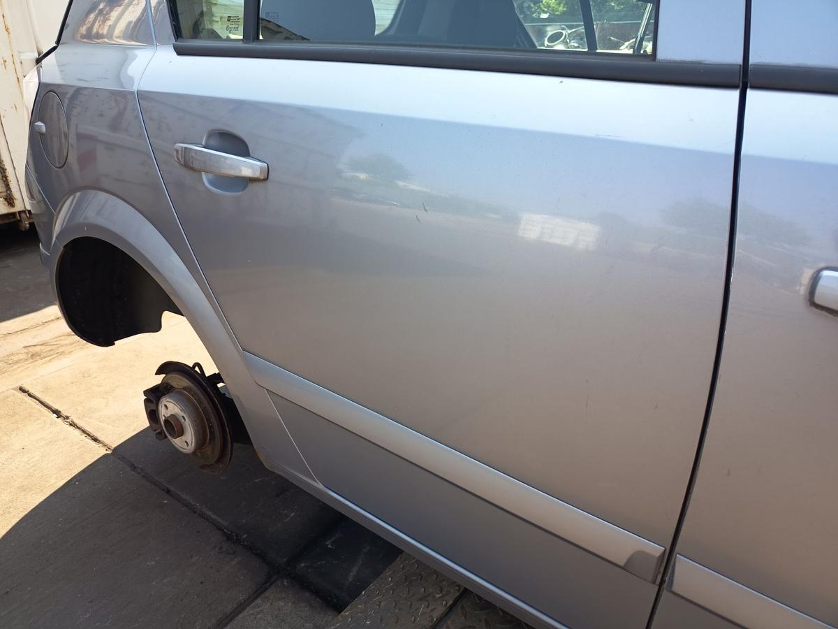 Opel Astra H original T&uuml;r Roht&uuml;r hinten rechts Z163 Lichtsilber Baujahr 2007