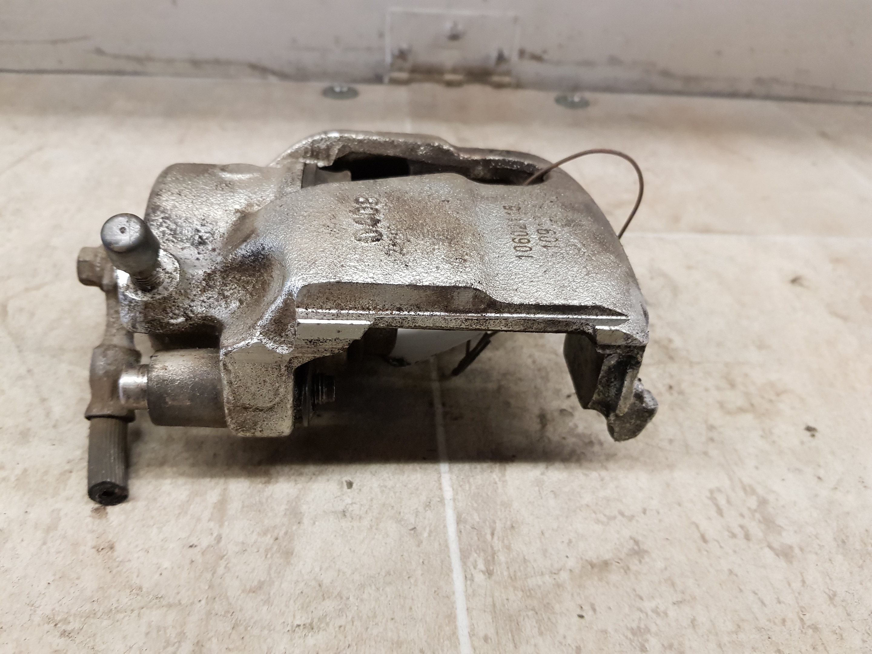 Opel Astra (G) 98-04 Bremssattel vorn rechts Bremszange 1.6 62KW