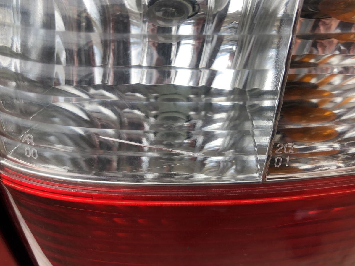 Mazda Demio DW R&uuml;ckleuchte links R&uuml;cklicht Heckleuchte Facelift ab 2000 kl Riss
