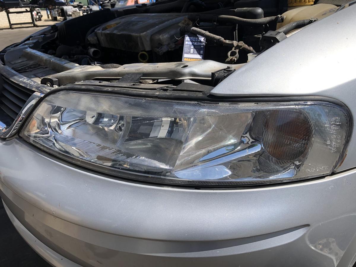 Opel Vectra B Nachbau Scheinwerfer links Halogen/Haupt/Licht/Front Bj 2001
