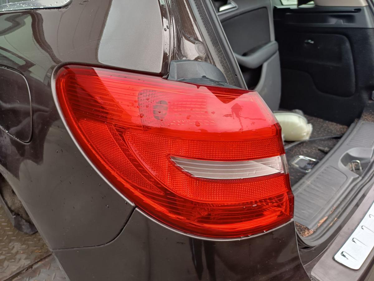 Mercedes W246 original R&uuml;ckleuchte links aussen Heck Schlusslicht Bj 2014