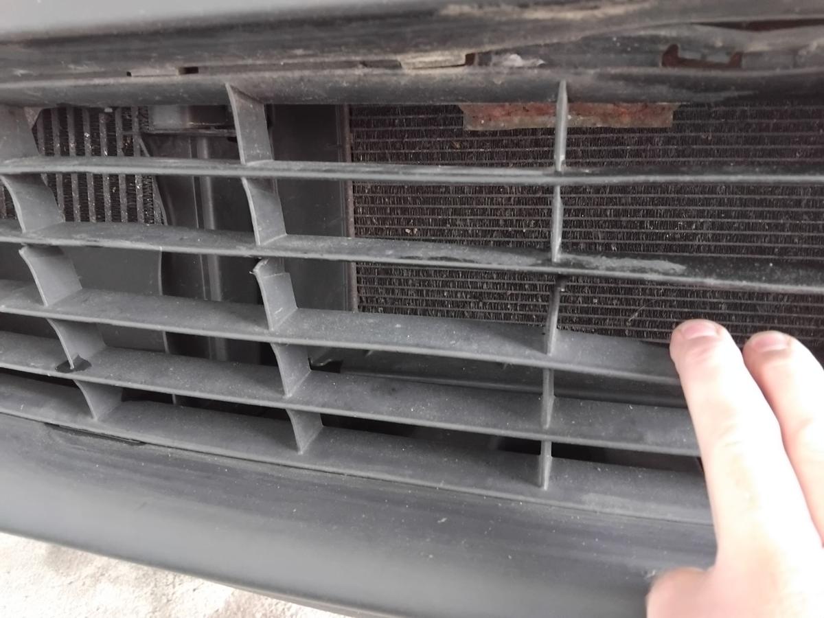 Dacia Lodgy original Sto&szlig;stange Stossf&auml;nger vorn NV676 Perlmuttschwarz BJ2012