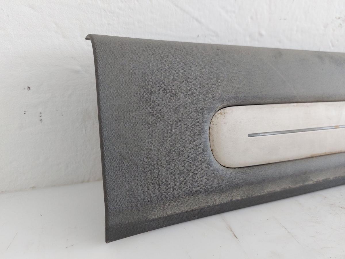 NIO ET7 Elektro Verkleidung Blende Einstiegsleiste vorn links Beleuchtung OEM