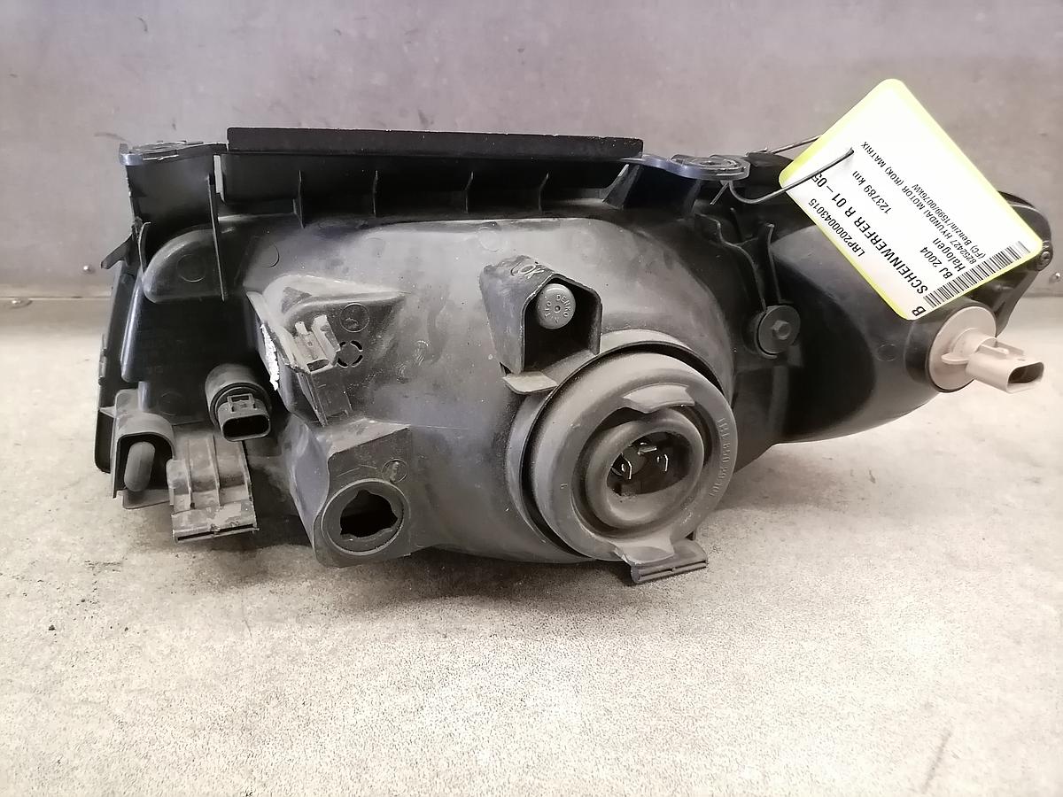 Hyundai Matrix Scheinwerfer vorn rechts Lampe 92102-170 BJ2004