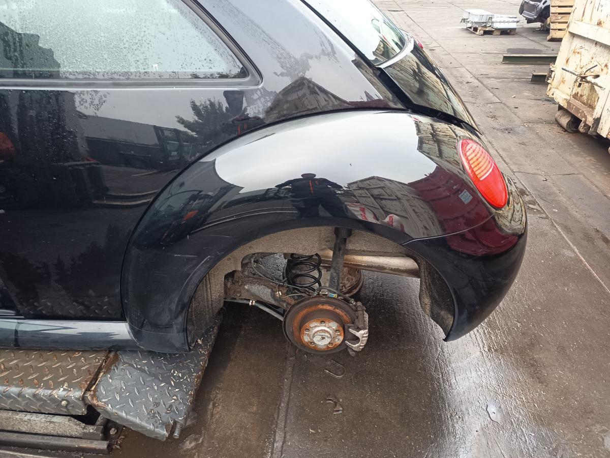VW New Beetle orig Kotflügel hinten links Seitenteil 041 Brilliantschwarz Bj 04