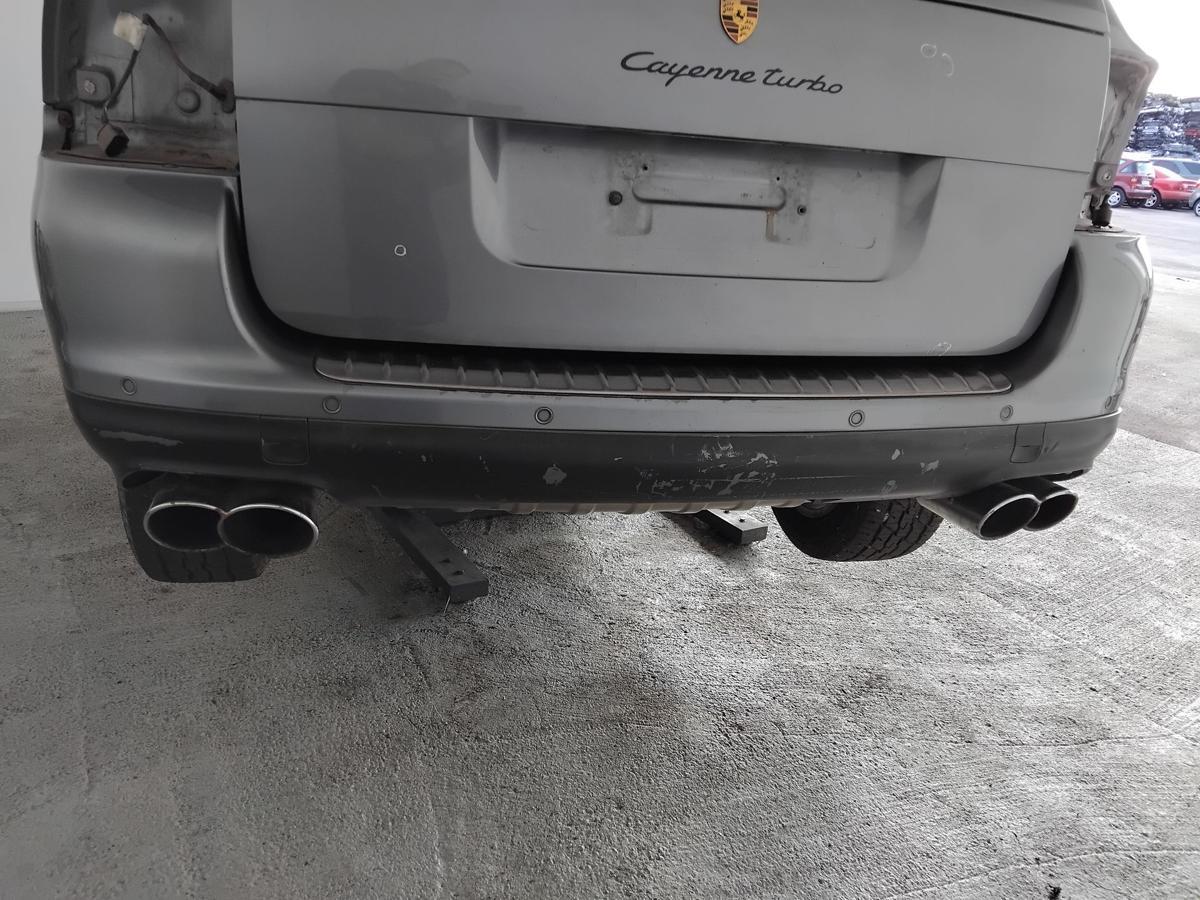 Porsche Cayenne 9PA Turbo orig.Stossfänger Stoßstange hinten PDC BJ2003 LD7Z Titanium
