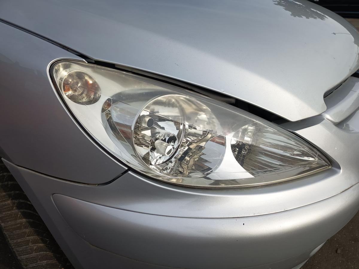 Peugeot 307SW original Scheinwerfer rechts Halogen vor Facelift Bj 2004