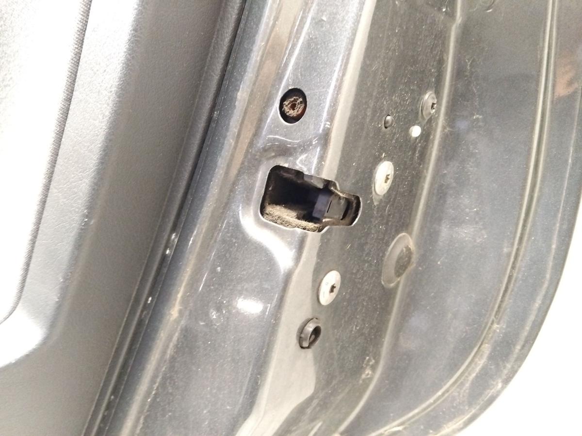 Peugeot 207 SW original T&uuml;r hinten rechts KTP Shark Grau Metallic BJ2009