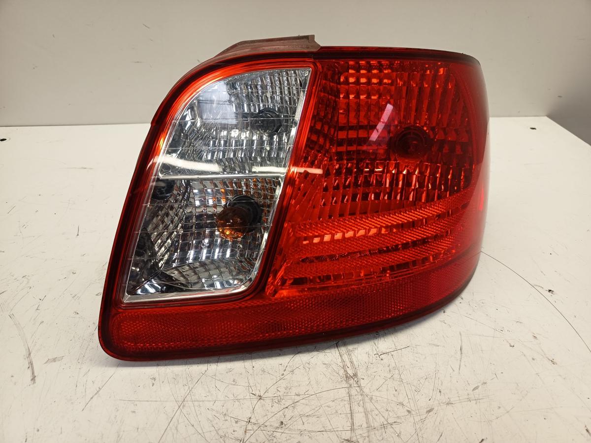 Kia Rio JB Stufenheck original Rückleuchte links Heck/Schluss/Licht Bj2009