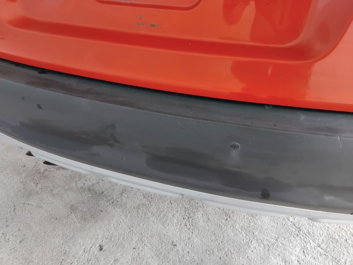 Skoda Yeti 5L original Stoßfänger Stoßstange hinten mit PDC BJ2010 AHK Klappe