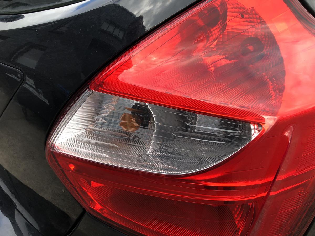 Ford Focus DYB Rückleuchte rechts Rücklicht Heckleuchte 5 türer Schlusslicht