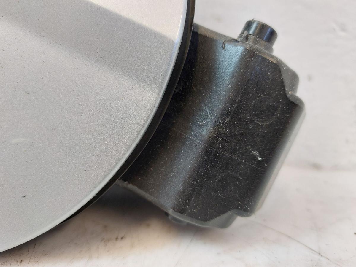 Skoda Fabia 3 III NJ Tankklappe Tankdeckel Tankverschluss LA7W Reflexsilbe