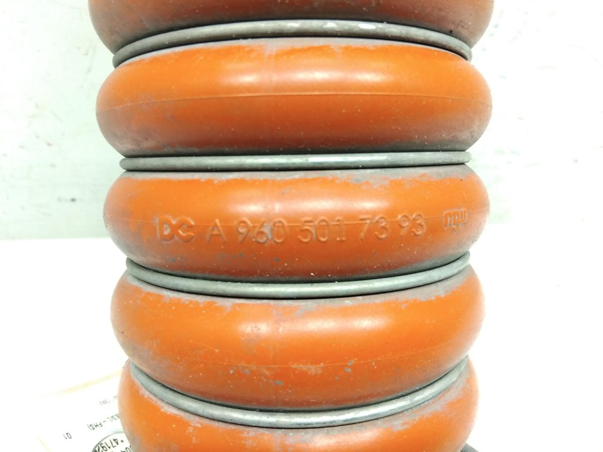 Mercedes Actros MP4 963 original Ladeluftschlauch A9605017393 OM471 Bj.2018