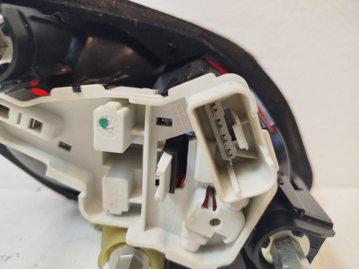 VW Passat CC R&uuml;ckleuchte rechts innen R&uuml;cklicht Heckleuchte Innenteil