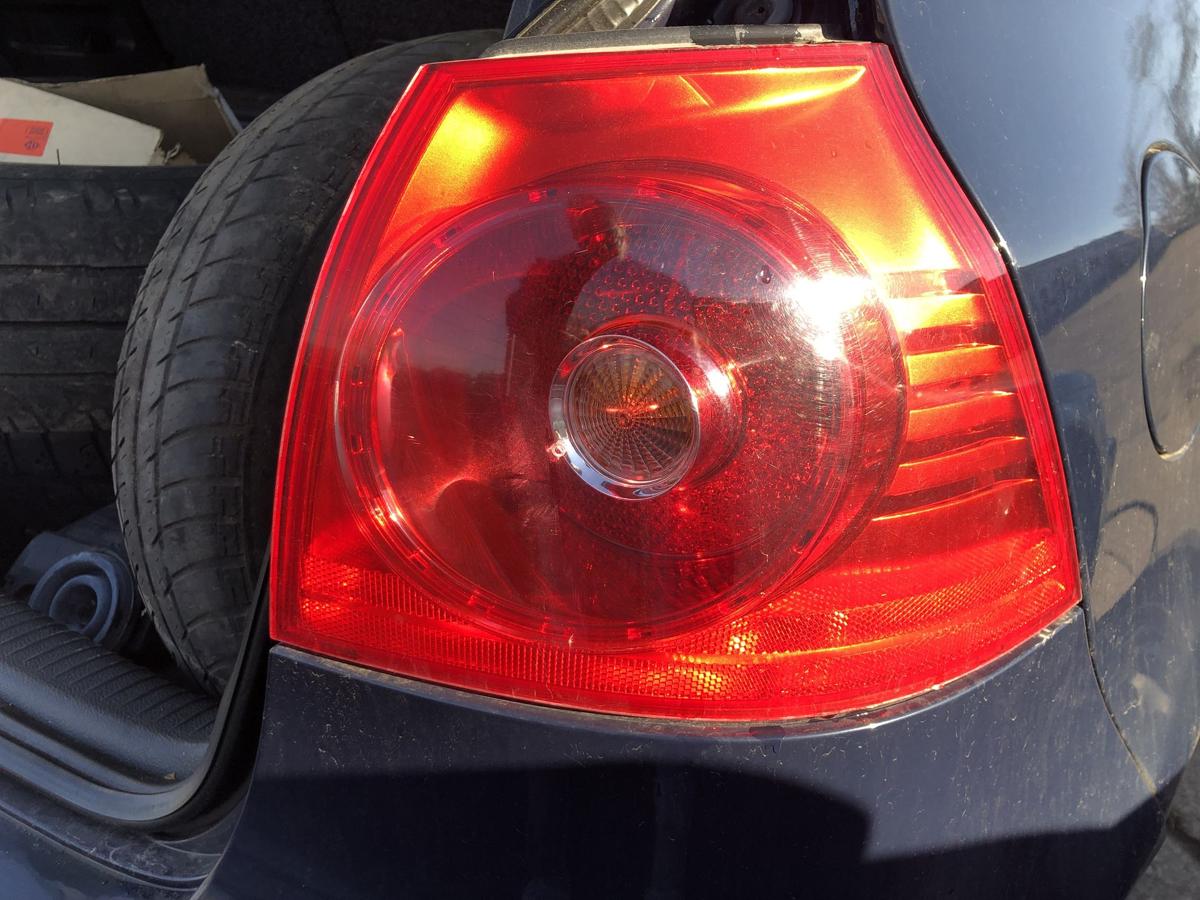 VW Golf 5 V 1K R&uuml;ckleuchte rechts au&szlig;en Ecke R&uuml;cklicht Heckleuchte 3/5 t&uuml;rer