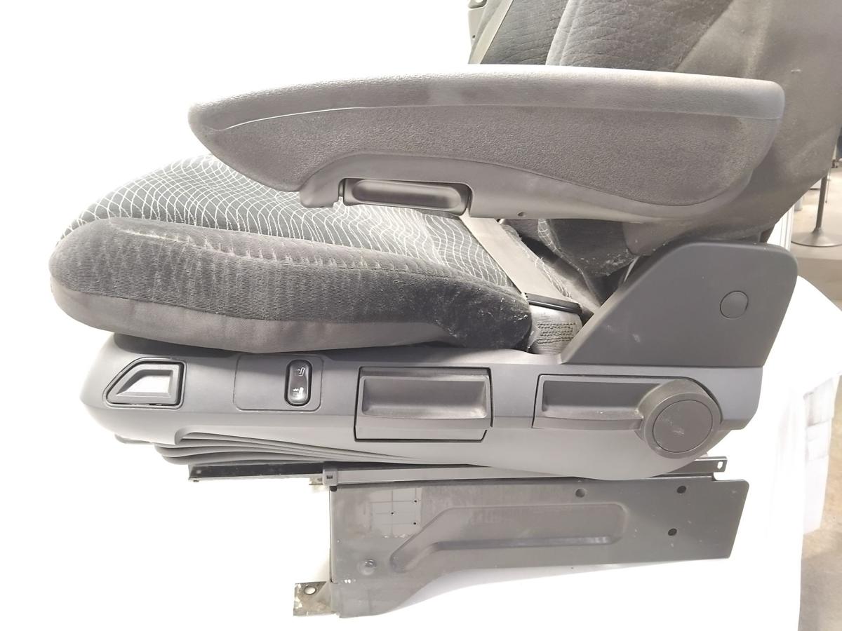 Mercedes Actros MP4 Typ 963 original Komfort-Schwingsitz Grammer Bj.2018