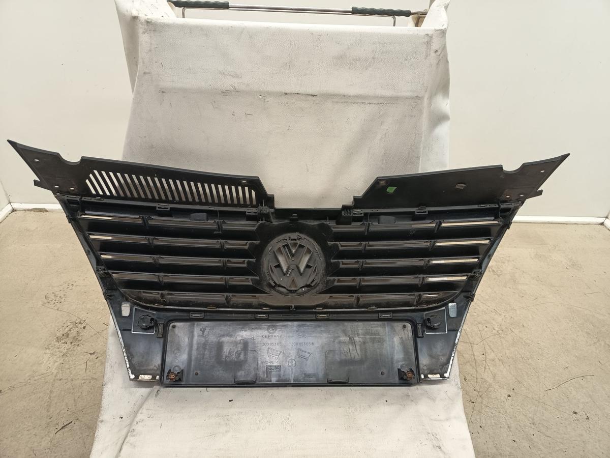 VW Passat 3C Kombi orig Kühlergrill Grill Chrom mit Parksensoren BJ 2009