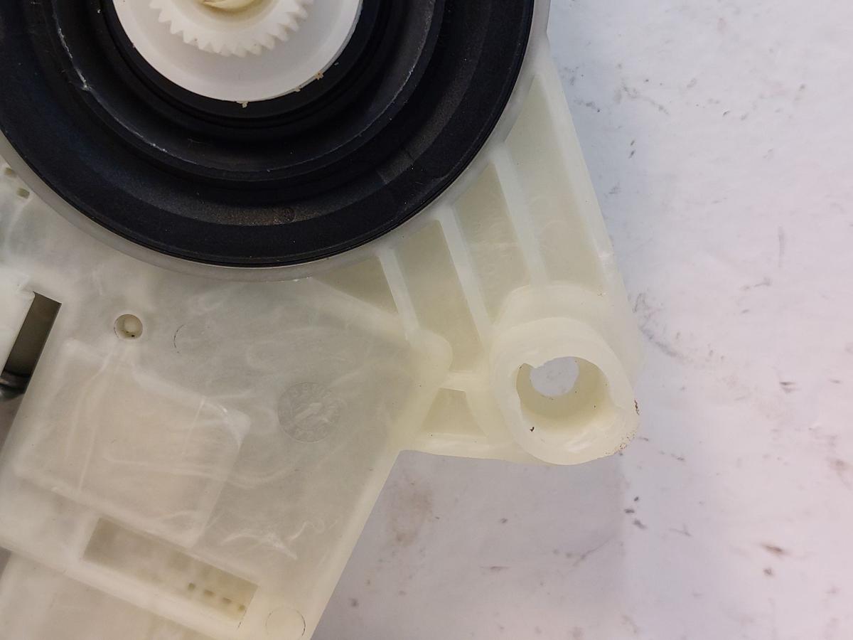 VW Passat 3G B8 Limo Fensterhebermotor hinten links Motor Fensterheber VW Passat 3G B8 Limo Fensterhebermotor hinten links Motor Fensterheber