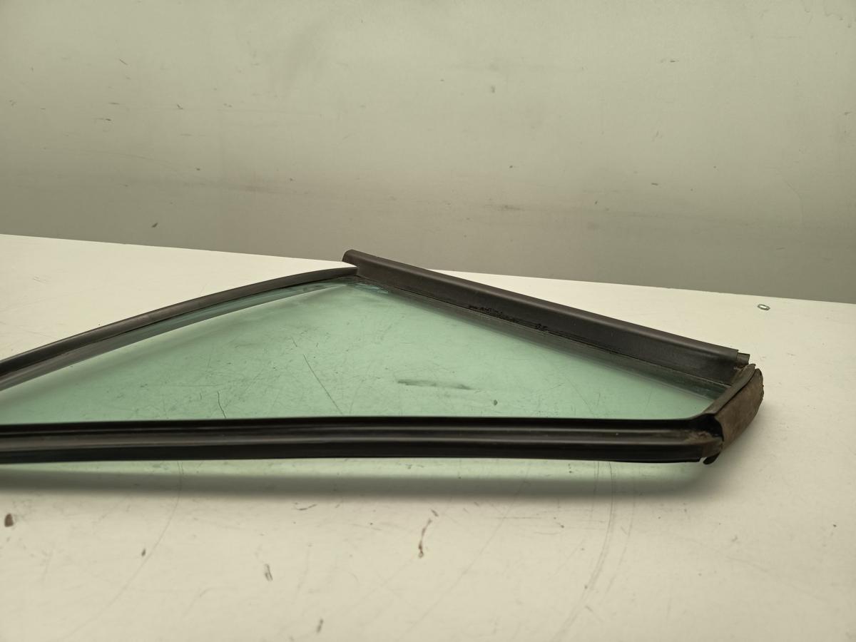 VW Passat Variant 32B Bj 1987 orig Dreieckscheibe vorn links Fahrertür Fenster