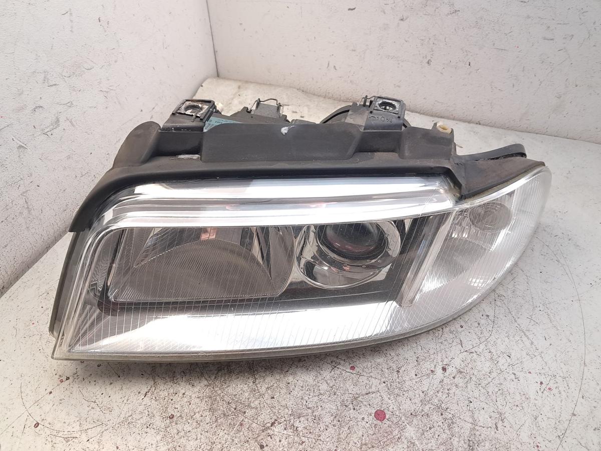 Audi A4 B5 Facelift original Scheinwerfer links Valeo mit LWR Bj.2000