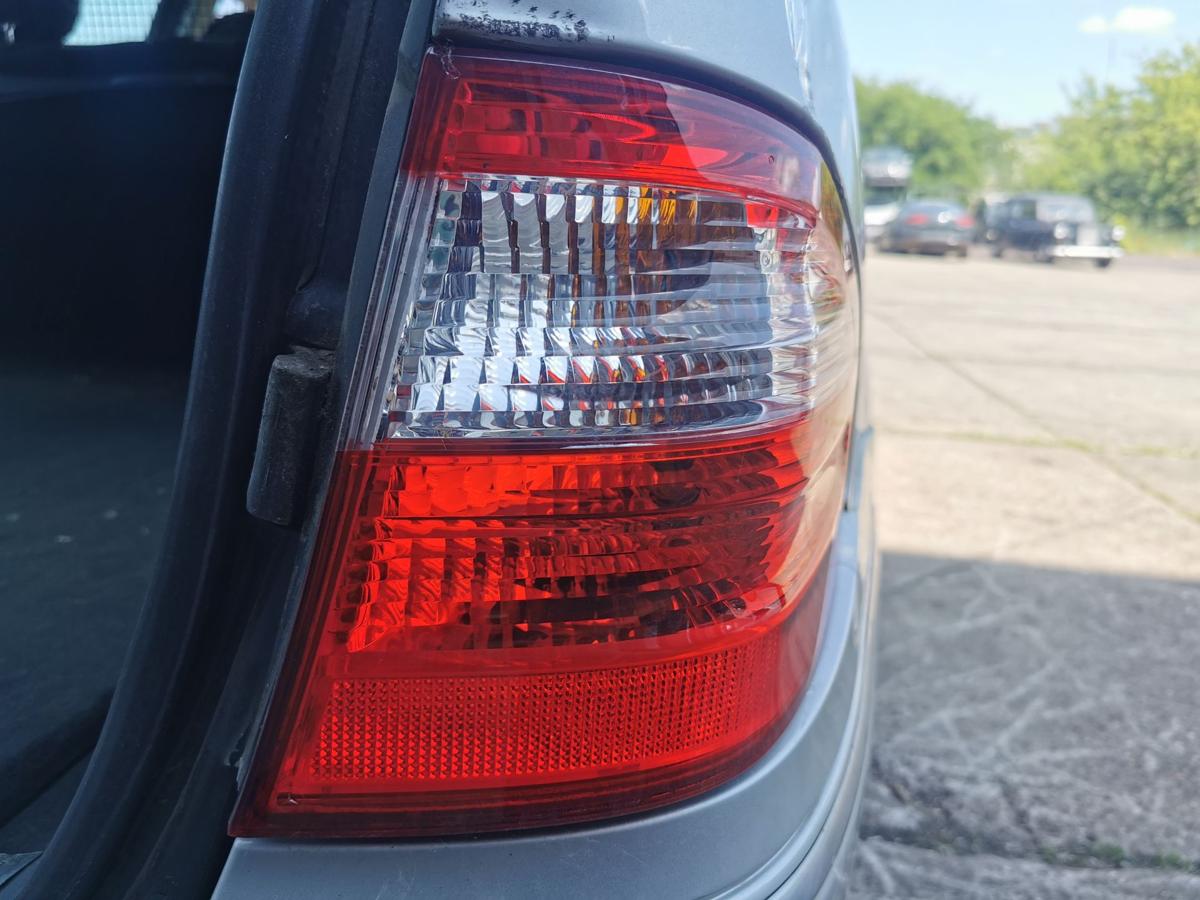 Mercedes E Klasse S211 Rückleuchte Schlussleuchte Rücklicht aussen rechts Kombi