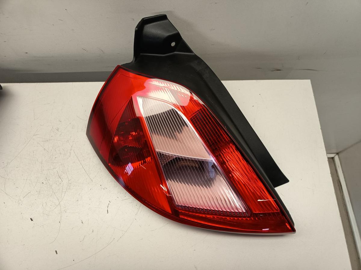 Renault Megane II 2 5trg Limo orig R&uuml;ckleuchte Heckleuchte links Bj 04
