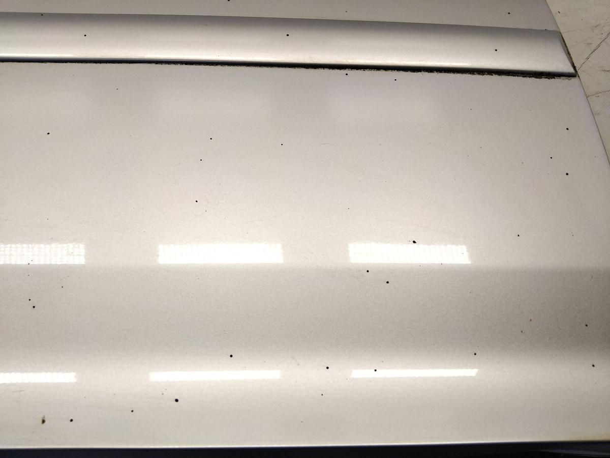 VW Golf 5 1K original Türbeplankung Türaußenblech hinten rechts BJ2007 LA7W reflexsilbermetallic