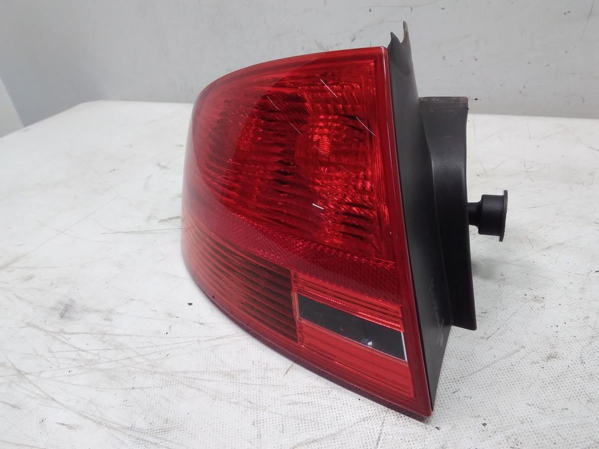 Audi A4 8E B7 Limousine original Rückleuchte Heckleuchte links BJ2005 8E5945095