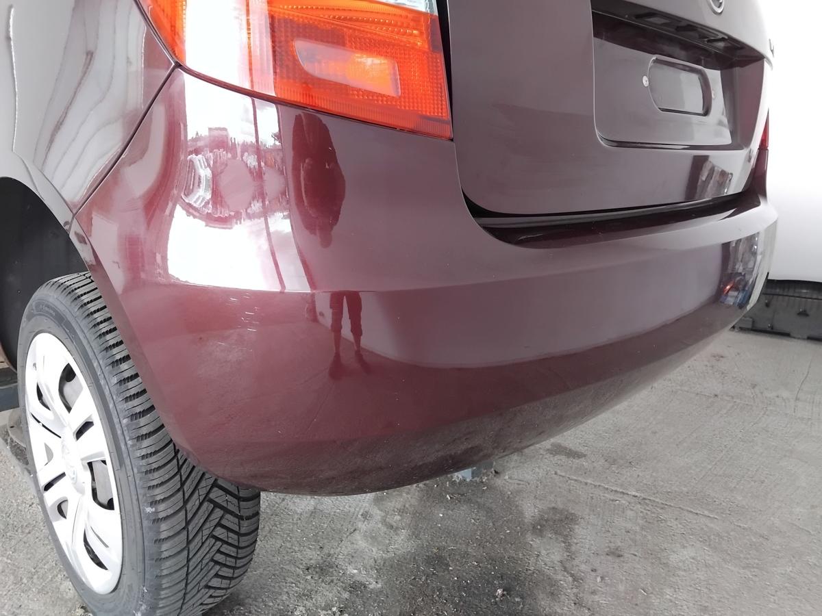 Skoda Fabia 2 5J orig Sto&szlig;f&auml;nger Sto&szlig;stange hinten Flie&szlig;heck BJ2013 LF3X Rosso Brunello