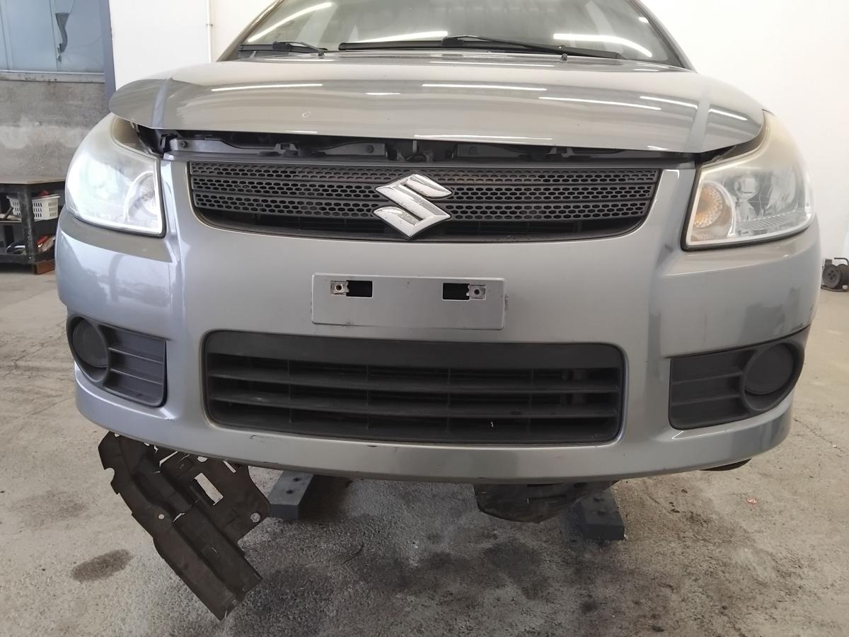 Suzuki SX4 original Sto&szlig;f&auml;nger Sto&szlig;stange vorn ZCD Galactic Gray BJ2006