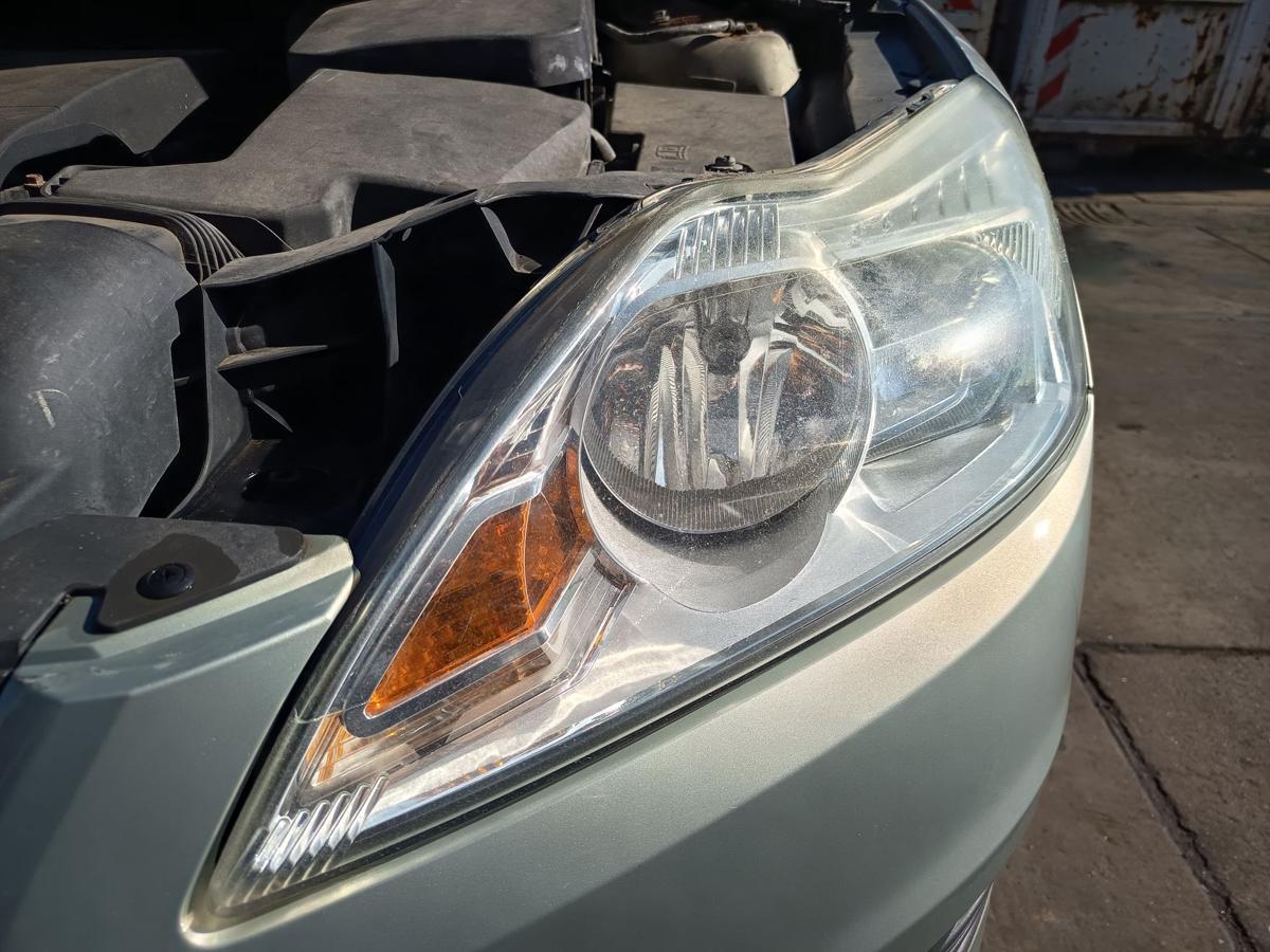 Ford Focus II original Scheinwerfer links Halogen Haupt Licht Front Bj 2009