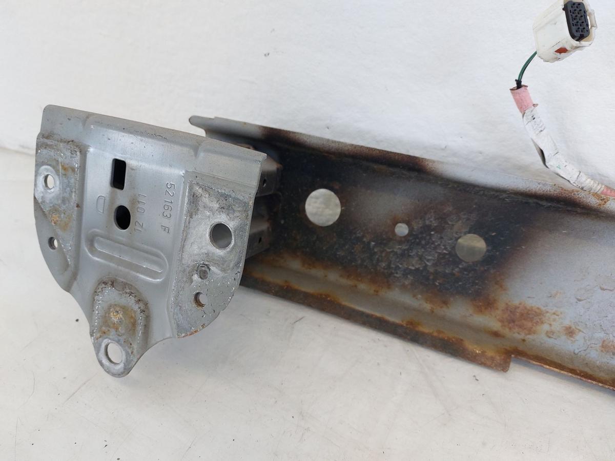 Toyota Yaris XP13 Tr&auml;ger Sto&szlig;f&auml;nger hinten Pralltr&auml;ger Sto&szlig;f&auml;ngertr&auml;ger