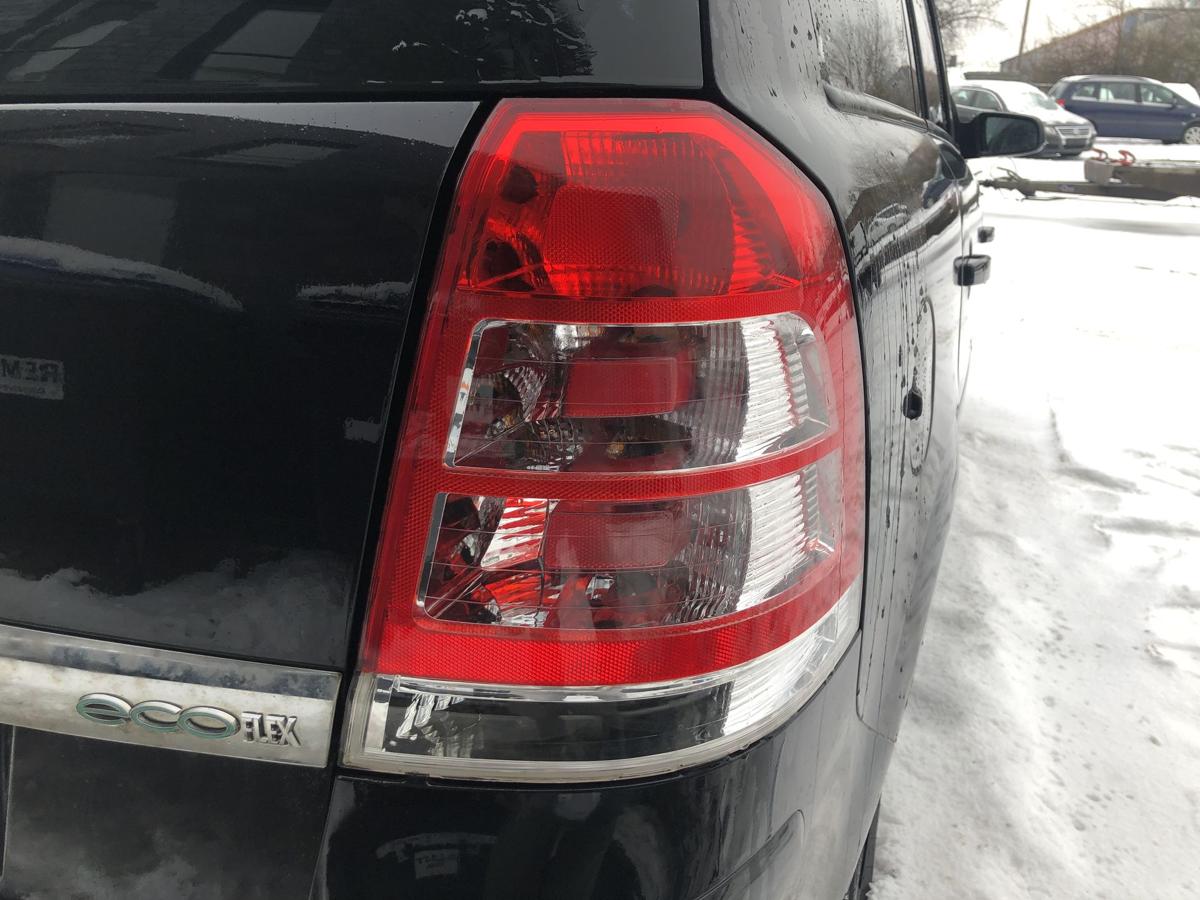 Opel Zafira B R&uuml;ckleuchte links R&uuml;cklicht R&uuml;ckscheinwerfer Heckleuchte Facelift