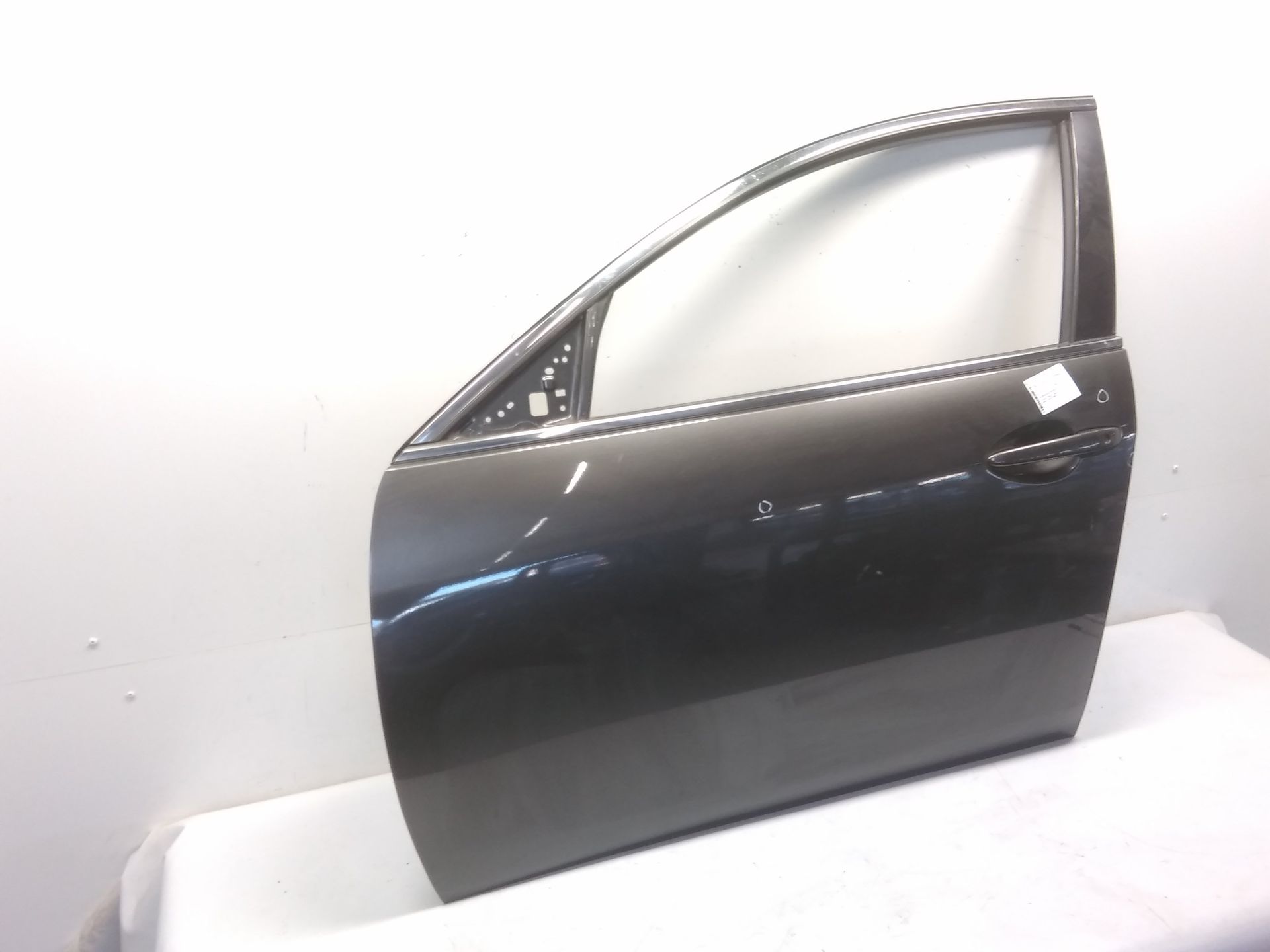 Mazda 6 GH original T&uuml;r vorn links Dunkelgraumetallic Rohbau Bj.2011