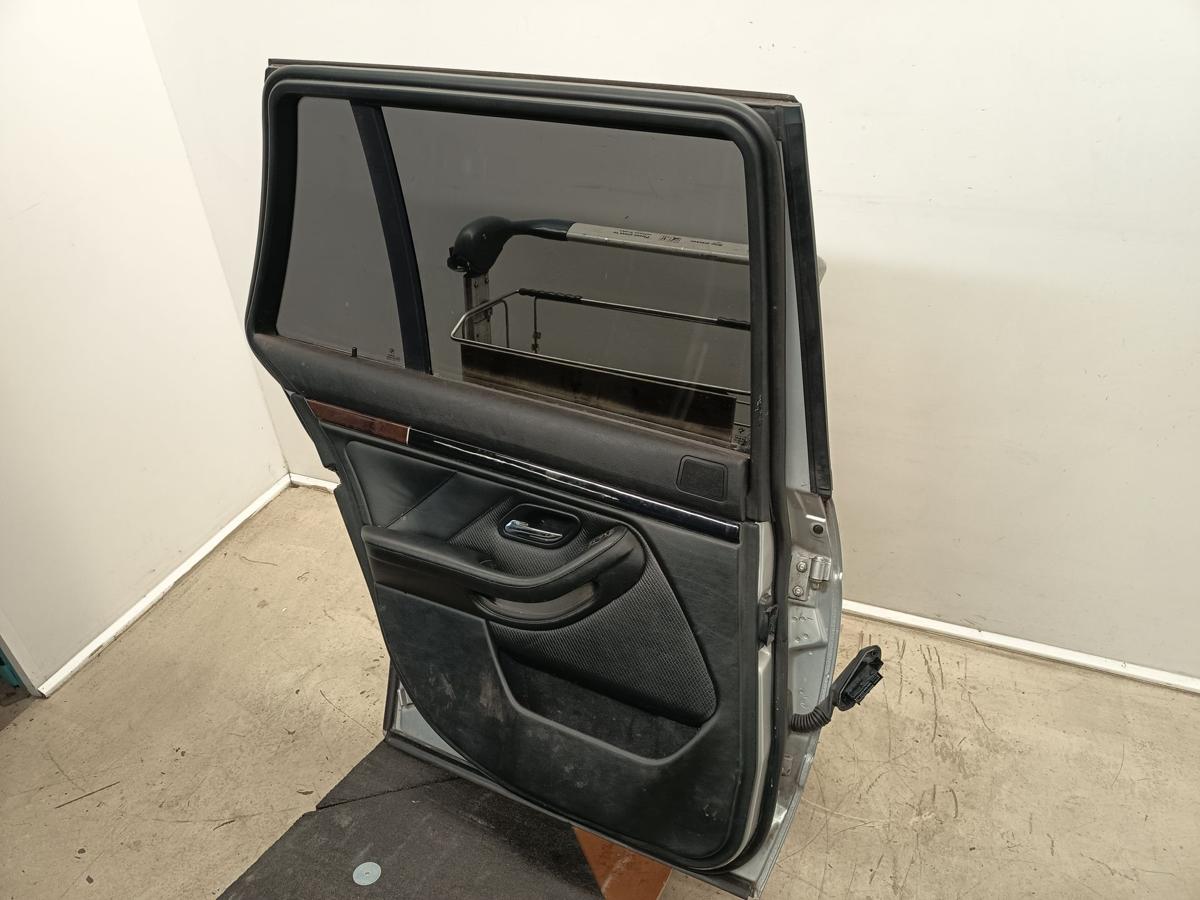 BMW E39 Kombi original T&uuml;r hinten links 354 Titansilber Baujahr 2002
