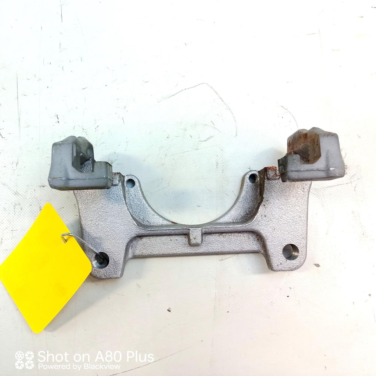 Audi A6 4F C6 original Bremssatteltr&auml;ger Vorderachse 321x30mm Bj.2004