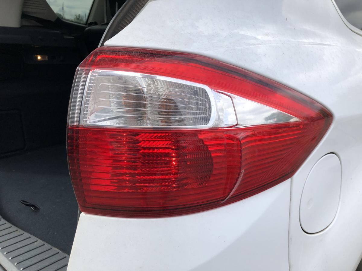 Ford C-Max CB7 R&uuml;ckleuchte rechts R&uuml;cklicht Heckleuchte au&szlig;en Ecke Schlusslicht