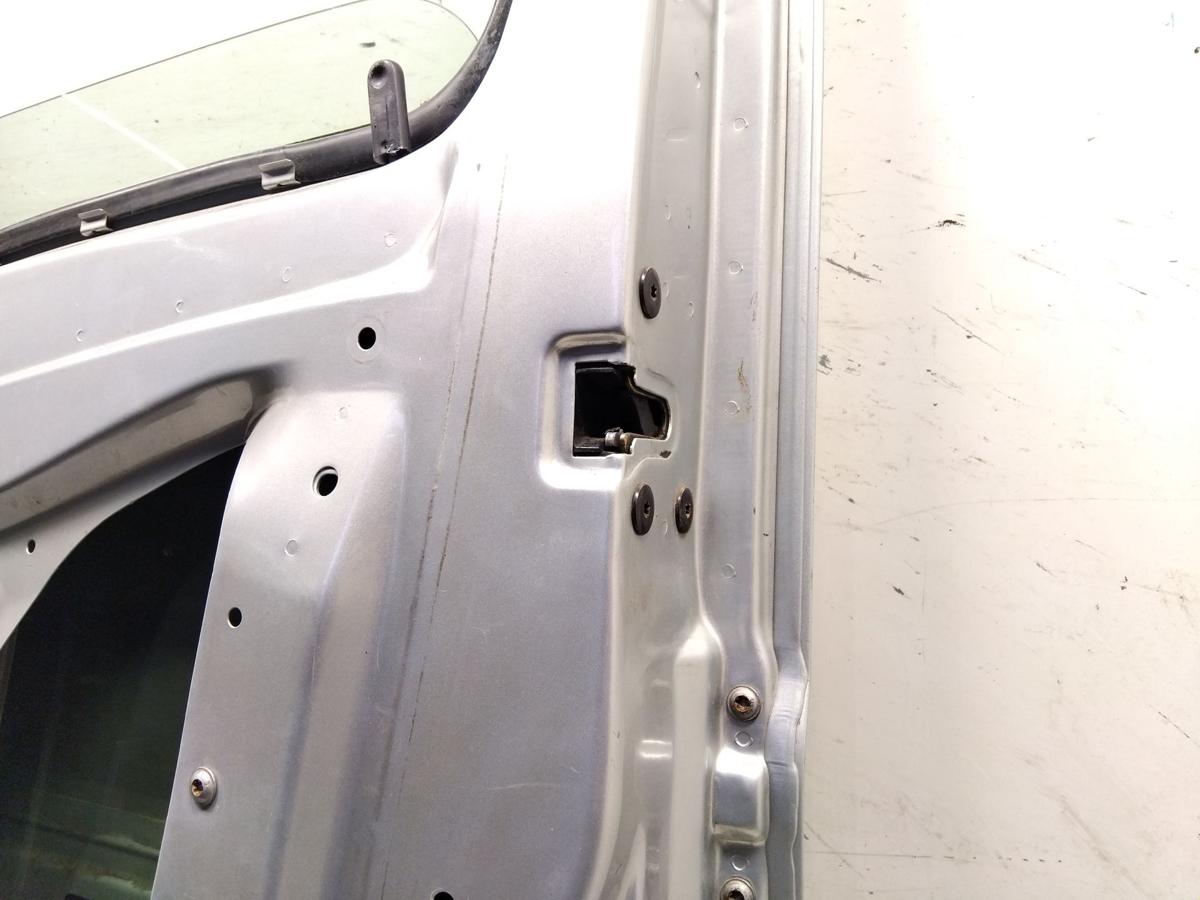 Renault Master 2 original T&uuml;r vorn rechts wei&szlig; BJ2004