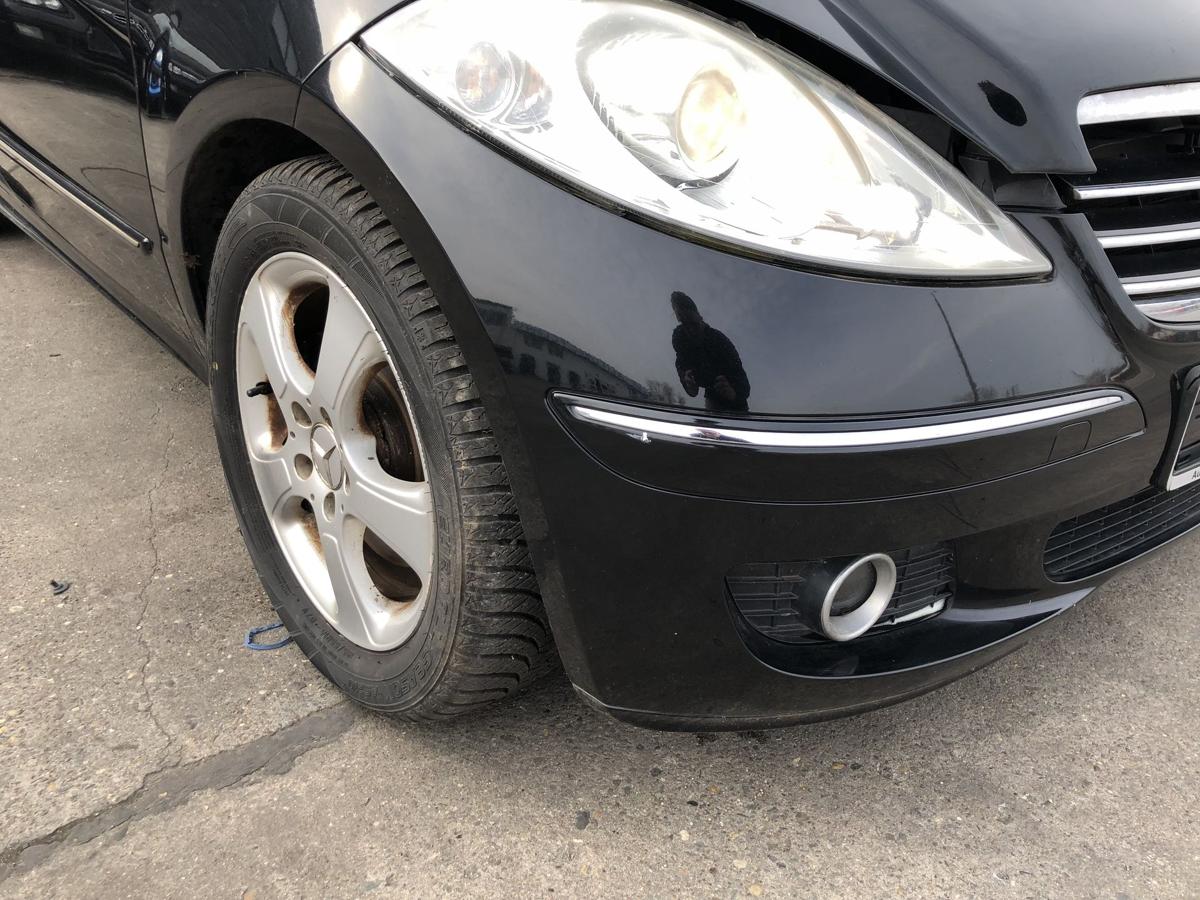 Mercedes A Klasse W169 Sto&szlig;f&auml;nger vorn Frontsch&uuml;rze Avantgarde 696 Nachtschwarz