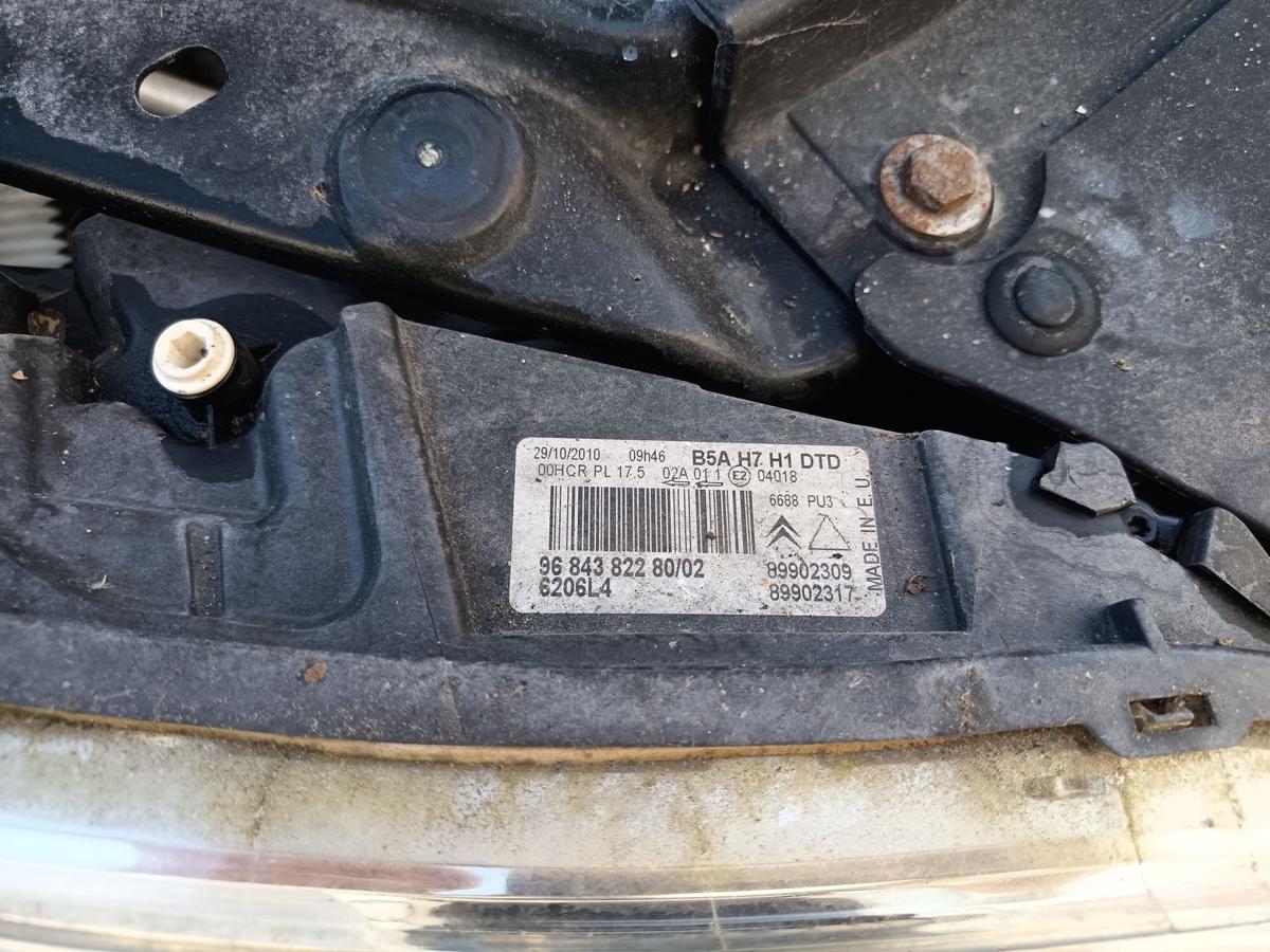 Citroen C4 Facelift Hauptscheinwerfer rechts Halogen Front Licht Bj 2009
