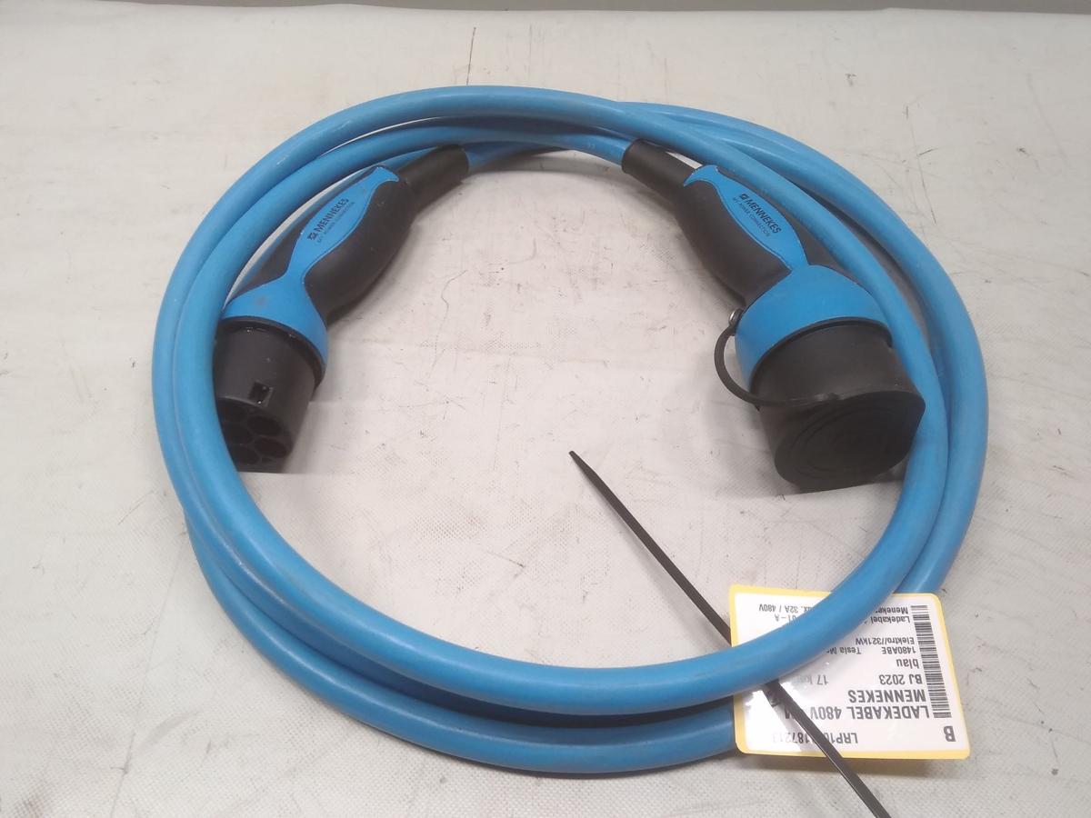 Tesla Model Y Ladekabel 4 Meter 1039810-01-A Menekes 36213/3P+N