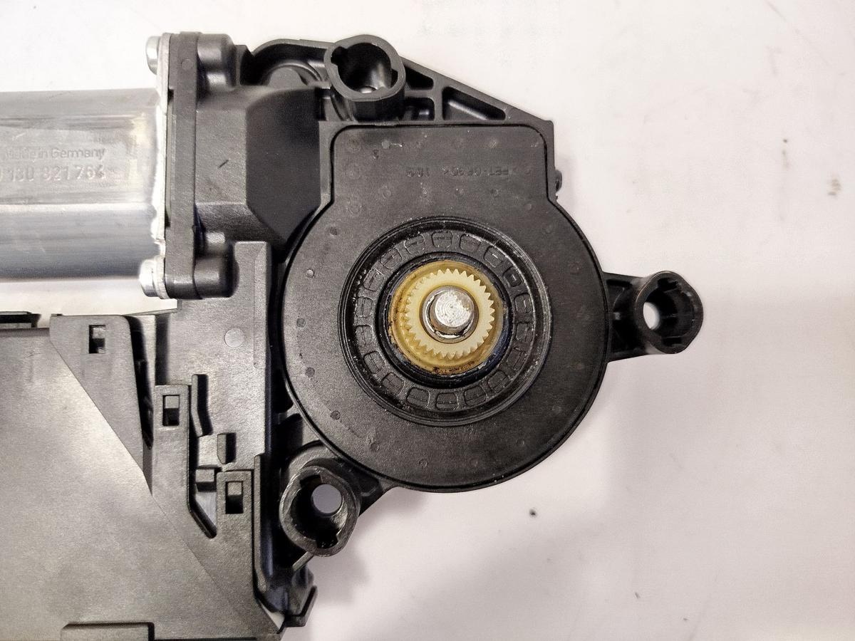 Audi A4 8E B7 Fensterhebermotor Motor Fensterheber vorn rechts mit Steuerteil