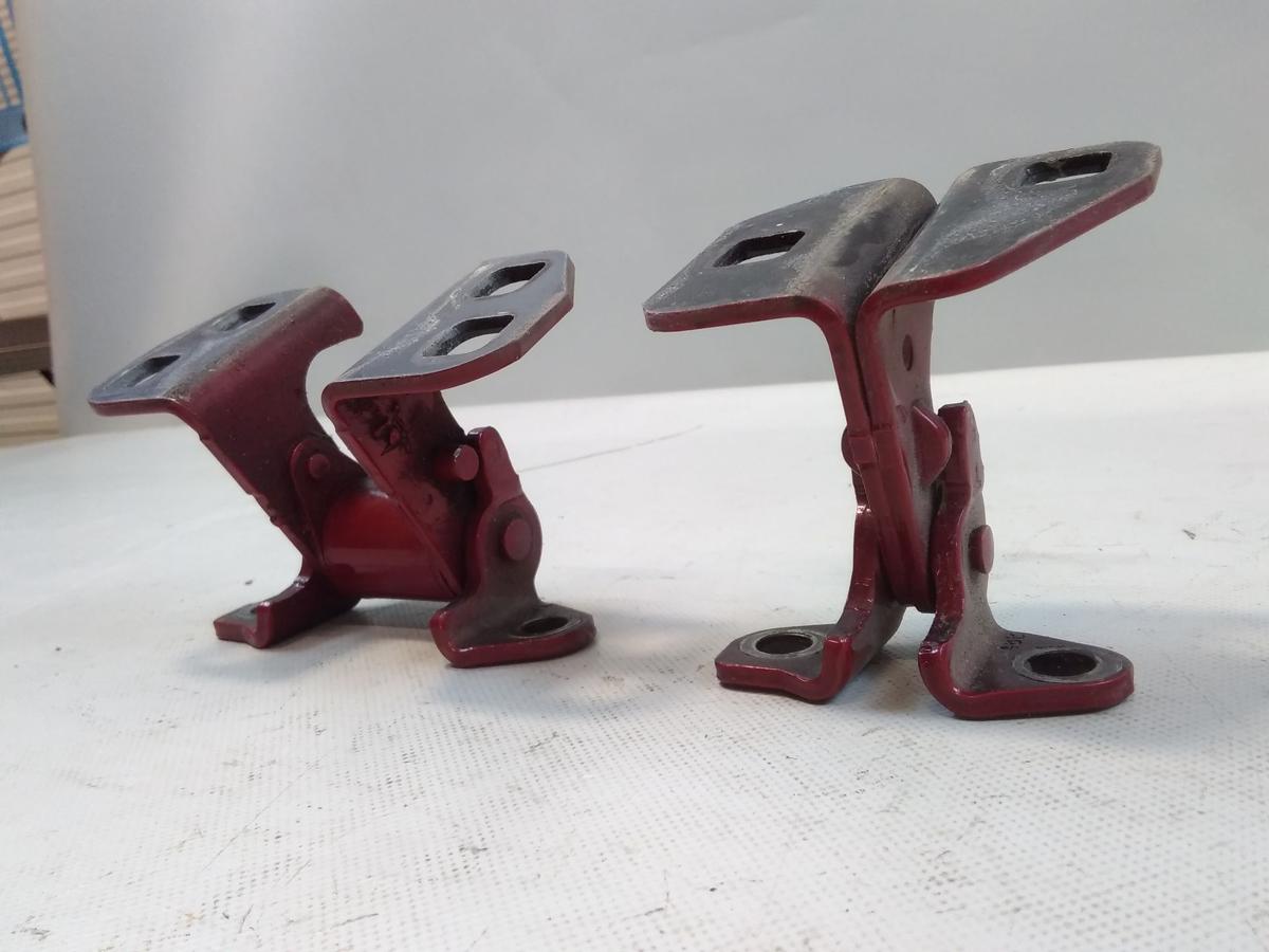 Tesla Model S Facelift original Satz T&uuml;rscharniere vorn rechts Bj.2019