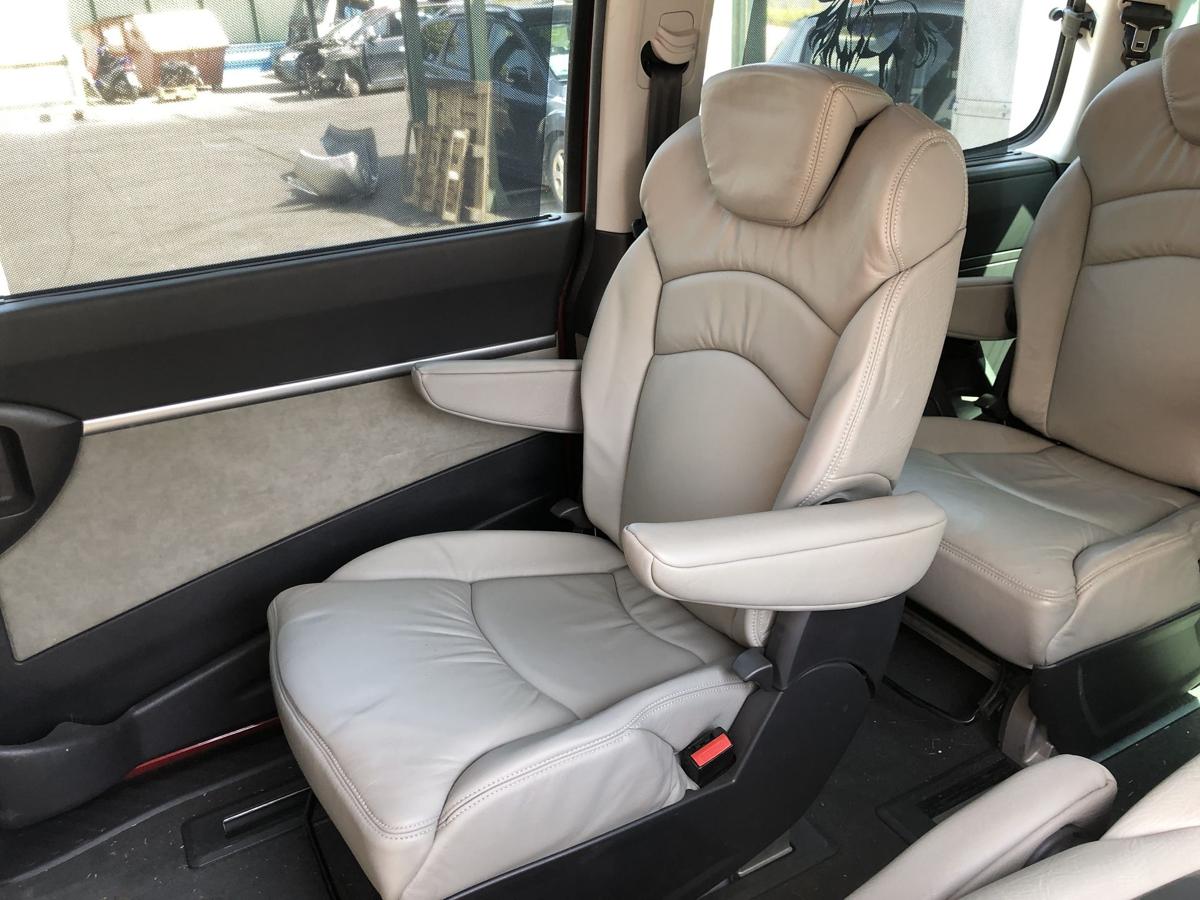 Peugeot 807 original Sitz hinten rechts Reihe 2 Fond Leder beige Bj 2004