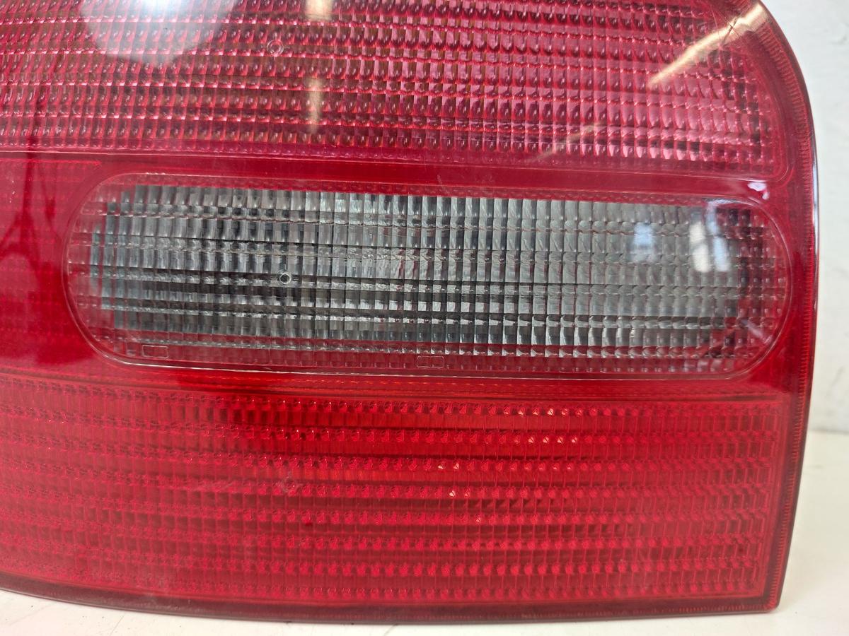Audi A3 8L R&uuml;ckleuchte Schlussleuchte hinten links OE 3 T&uuml;rer bis Bj 2000