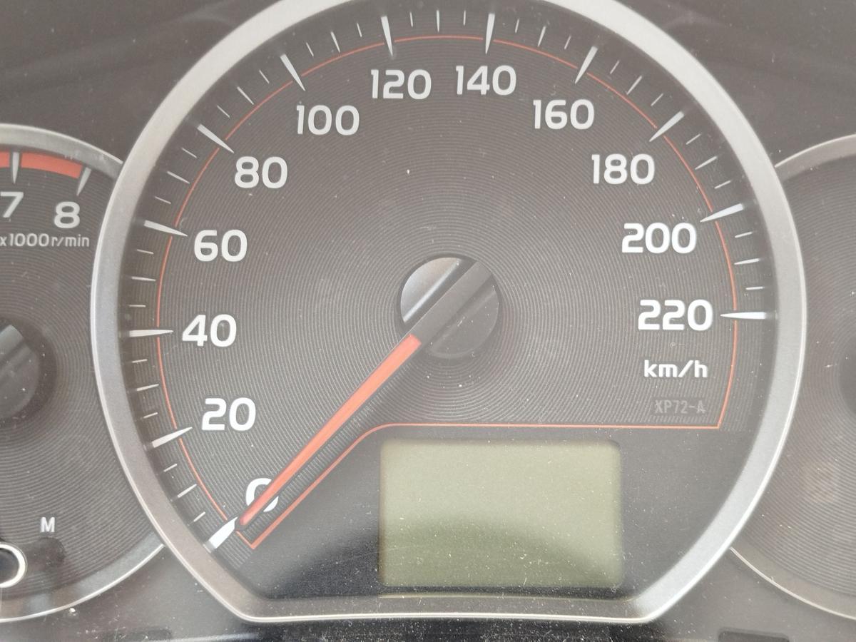 Toyota Yaris XP13 Tacho Kombiinstrument 1.3 73kw 1NRFE 88tkm