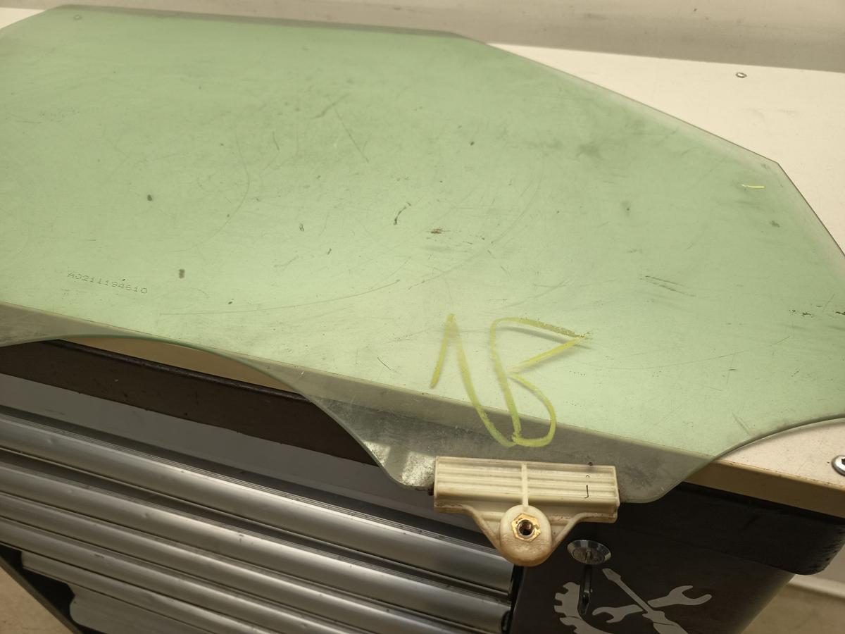 Kia Soul II original T&uuml;rscheibe Seitenscheibe Fahrerseite vorn rechts Fond Bj 14