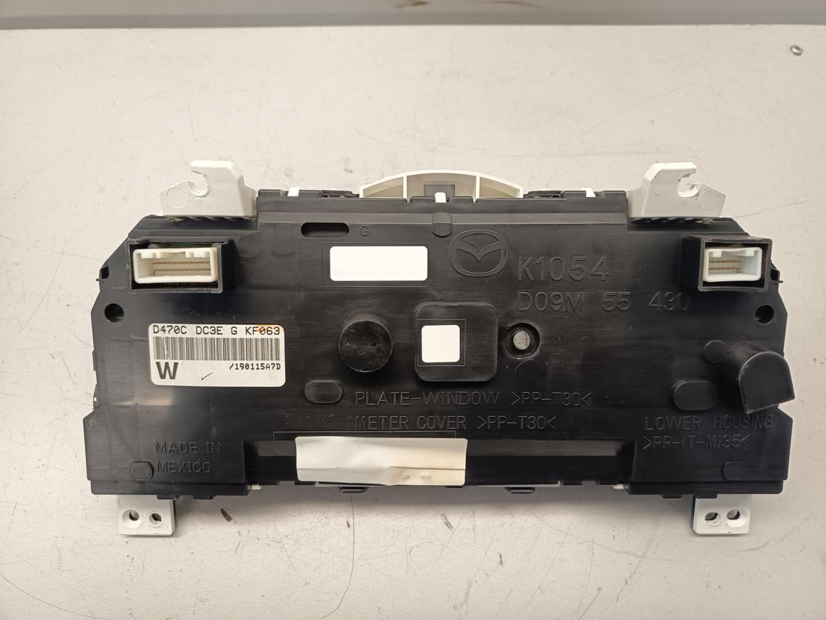 Mazda 2 III DJ orig Kombiinstrument Tacho Benzin 1,4l 66kW 79Tkm Bj 2015